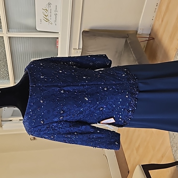 Size 10 to 12 bright navy blue lace/chiffon mother of bride/groom formal NWT - Picture 7 of 14